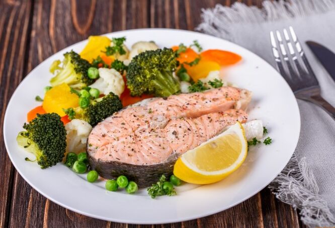 Fish with steam with vegetables